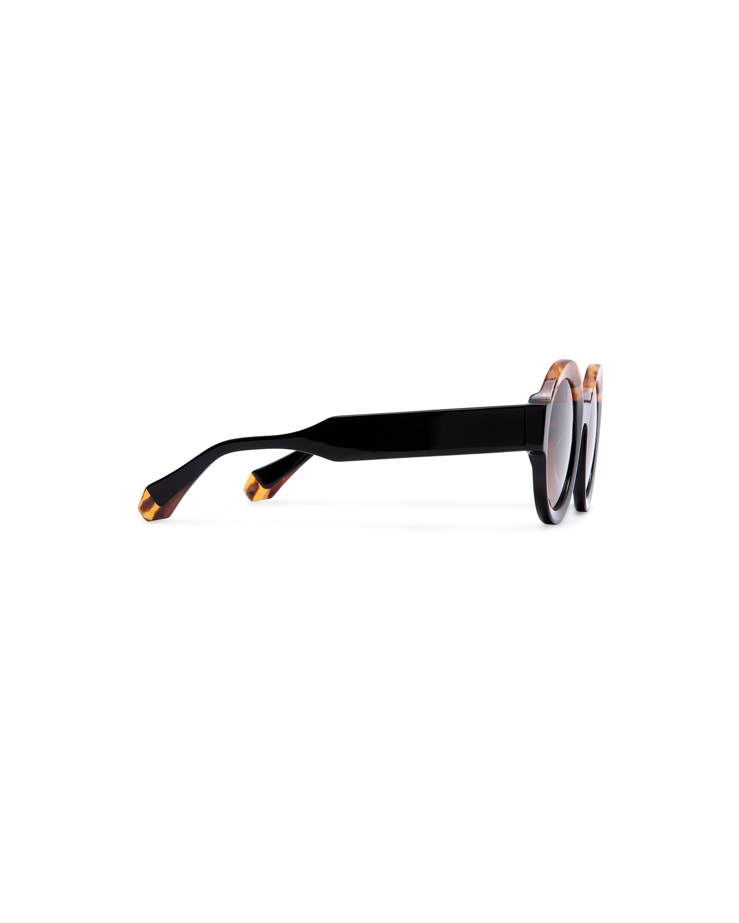 LAURA: Redondas Acetato Noir sunglasses by GIGI STUDIOS 58