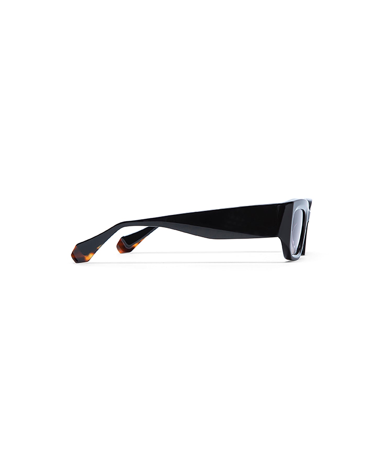 NATALIE: Geométricas Acetato Noir sunglasses by GIGI STUDIOS 3108