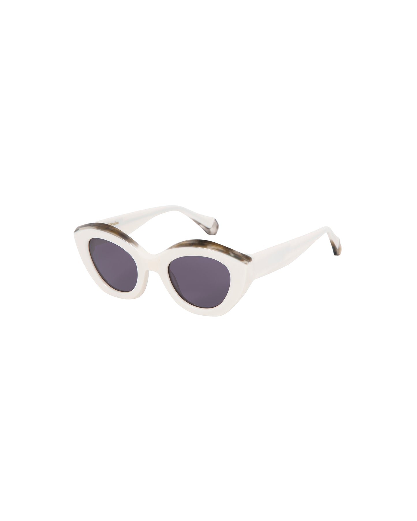 KENDRA: Cat Eye Acetato Blanco sunglasses by GIGI STUDIOS 3296