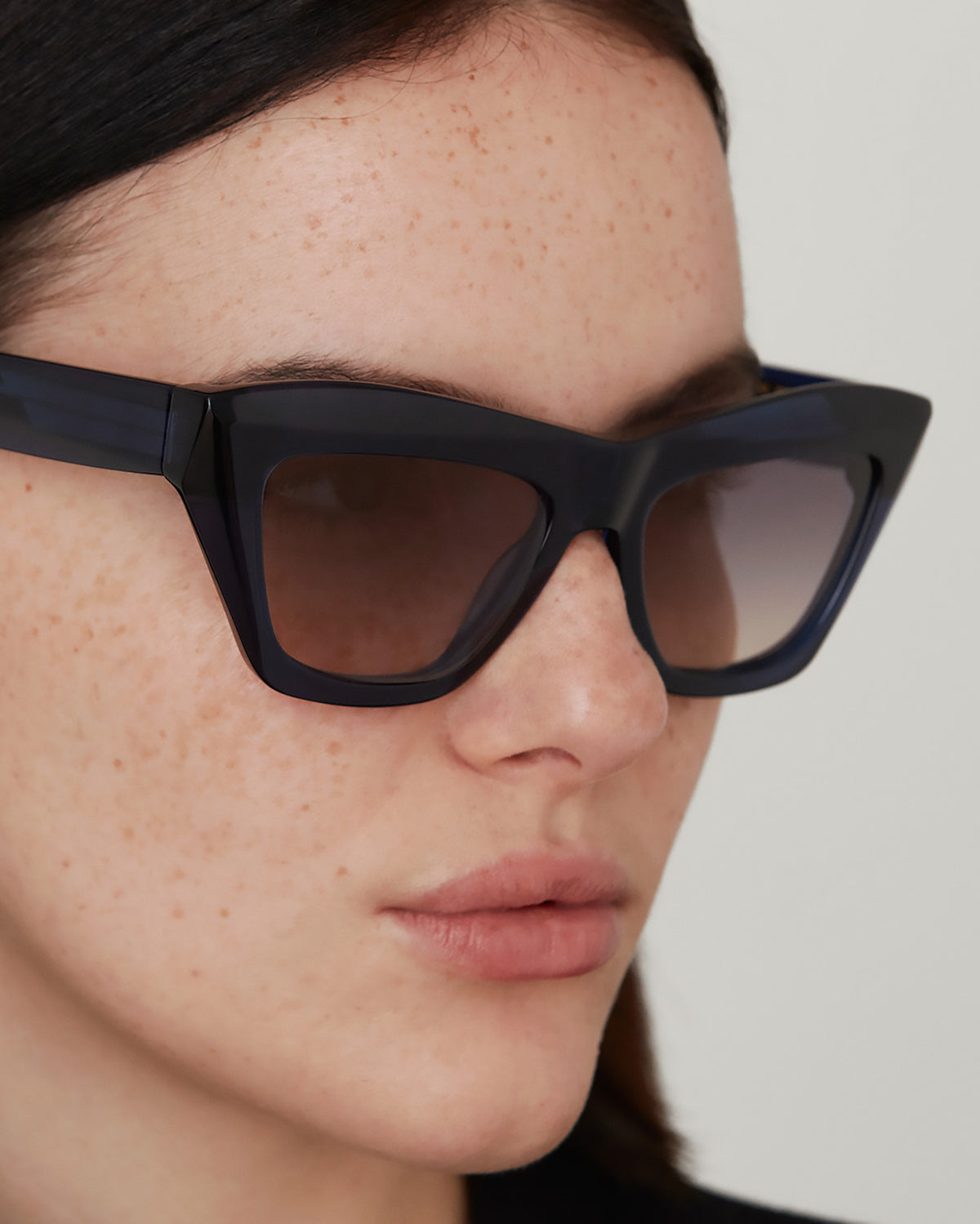 CARLOTA: Cat Eye Acetato Azul sunglasses by GIGI STUDIOS 4478