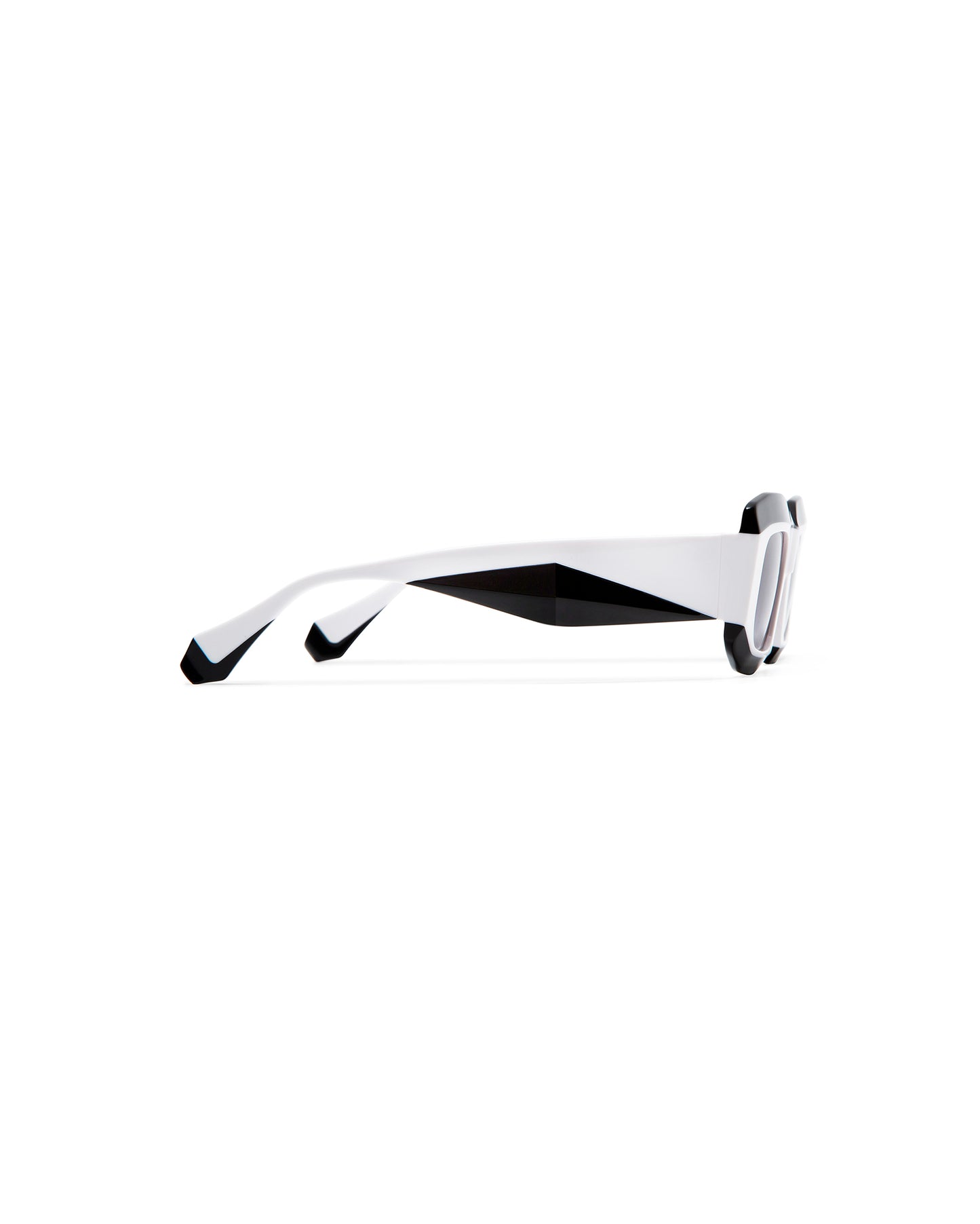 CHESS: Cuadrada Acetato Blanco sunglasses by GIGI STUDIOS 5830