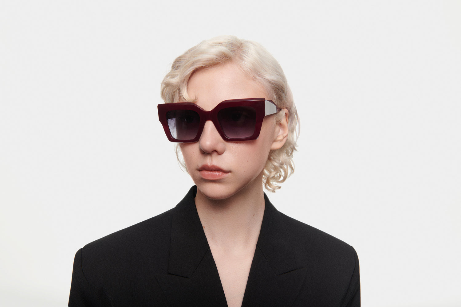 KENDALL: Cat Eye Acetato Rojo sunglasses by GIGI STUDIOS 3144