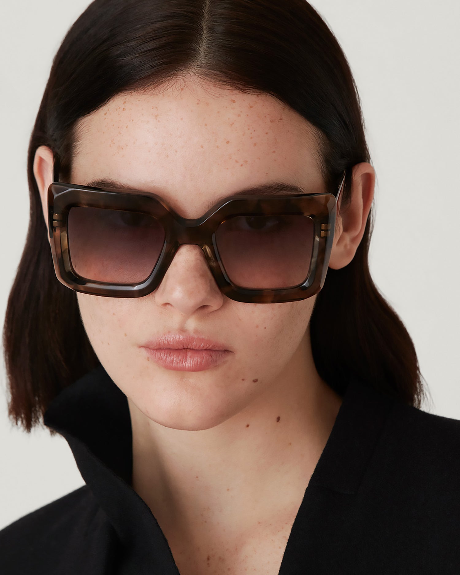 LEANDRA: Cuadrada Acetato Marrón sunglasses by GIGI STUDIOS 3346