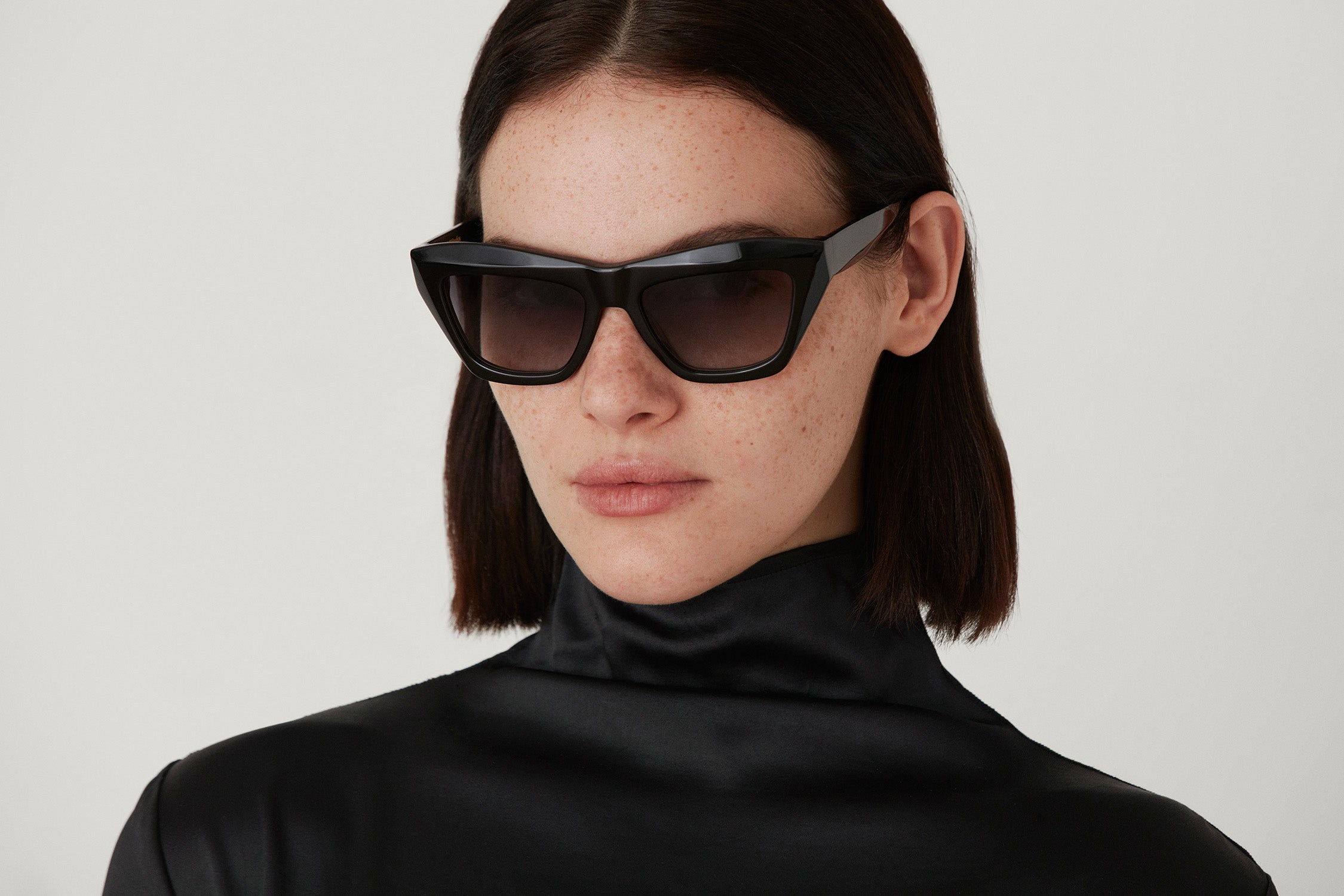 CARLOTA: Cat Eye Acetato Noir sunglasses by GIGI STUDIOS 4469