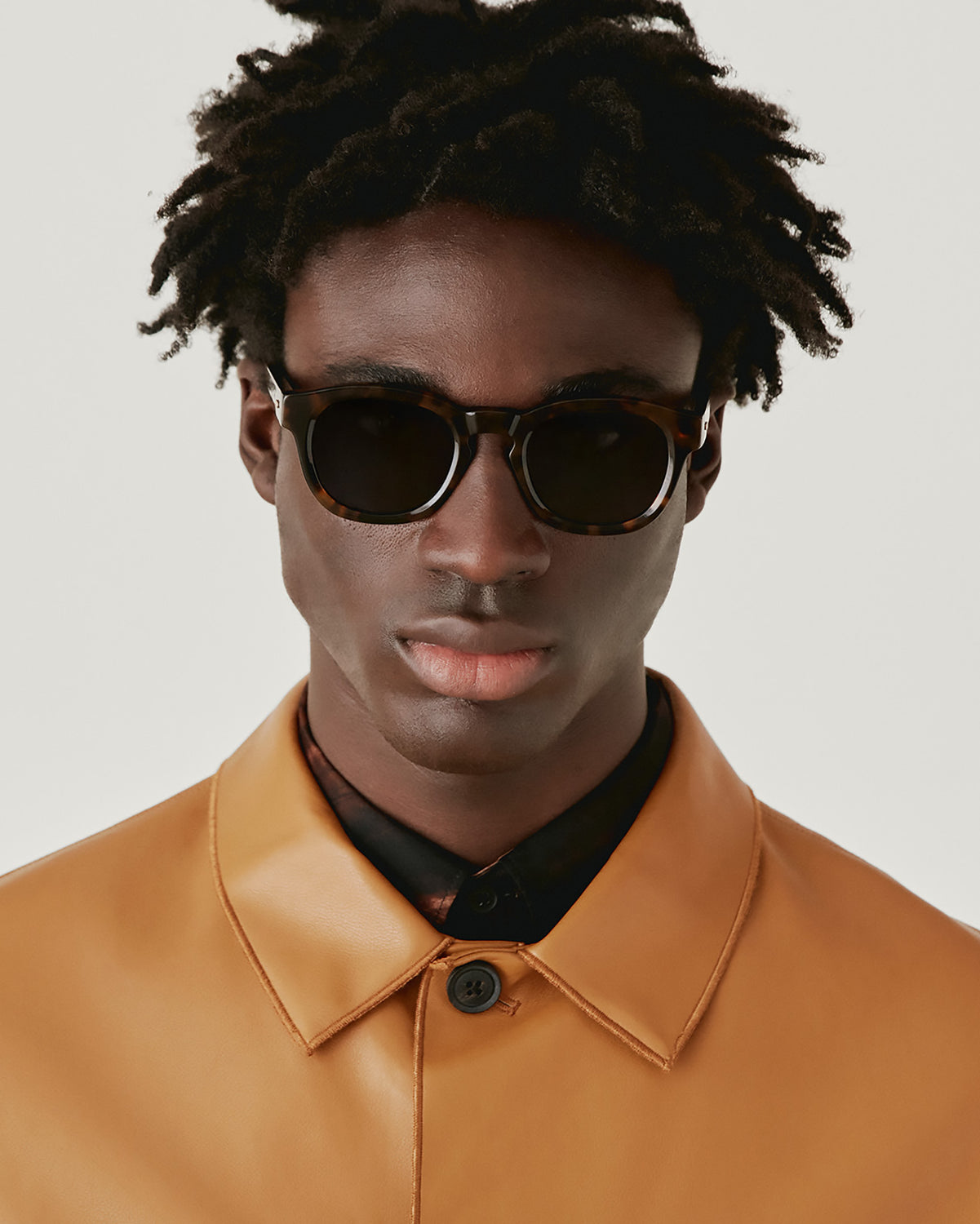 GALILEI: Cuadrada Acetato Havana sunglasses by GIGI STUDIOS 4651