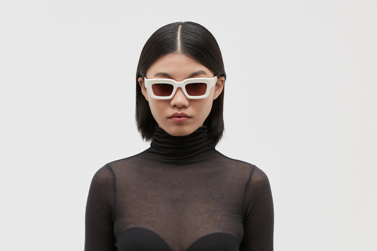 MATILDE: Rectangular Acetato Blanco sunglasses by GIGI STUDIOS 5241