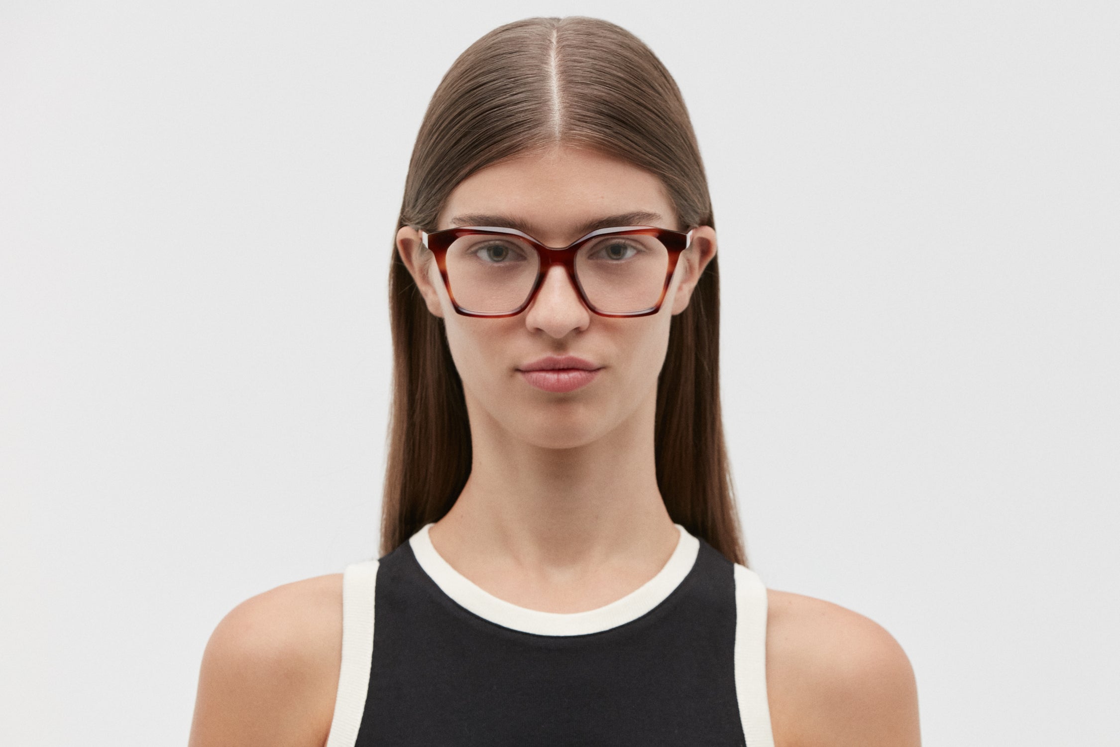 ASHIRA: Cuadrada Acetato Rojo optical glasses by GIGI STUDIOS 5639