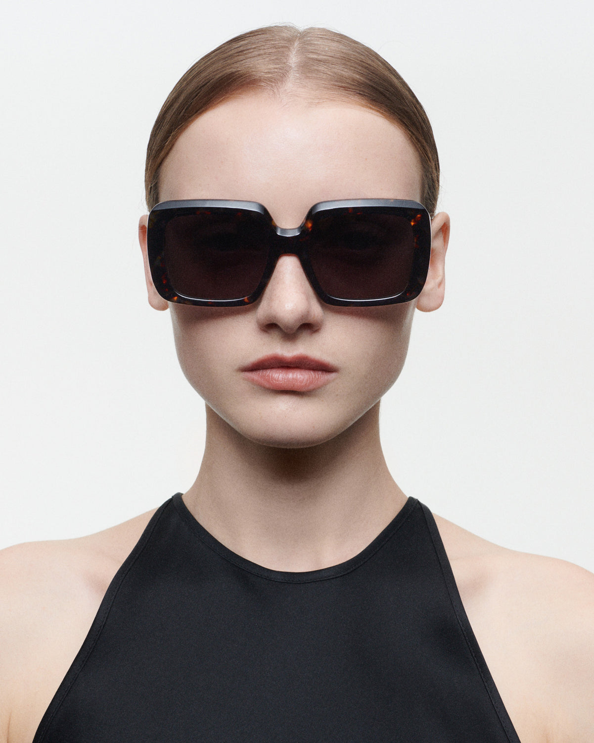 SIMONA: Cuadrada Acetato Havana sunglasses by GIGI STUDIOS 5849