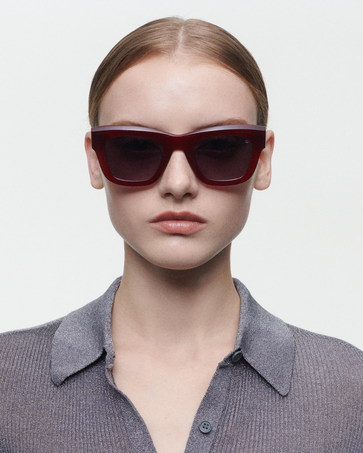ALFA: Cuadrada Acetato Rojo sunglasses by GIGI STUDIOS 6072