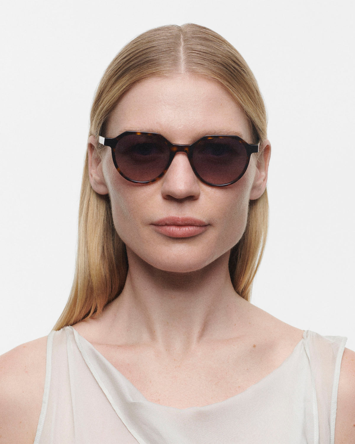 SIENA: Redondas Acetato Havana sunglasses by GIGI STUDIOS 536
