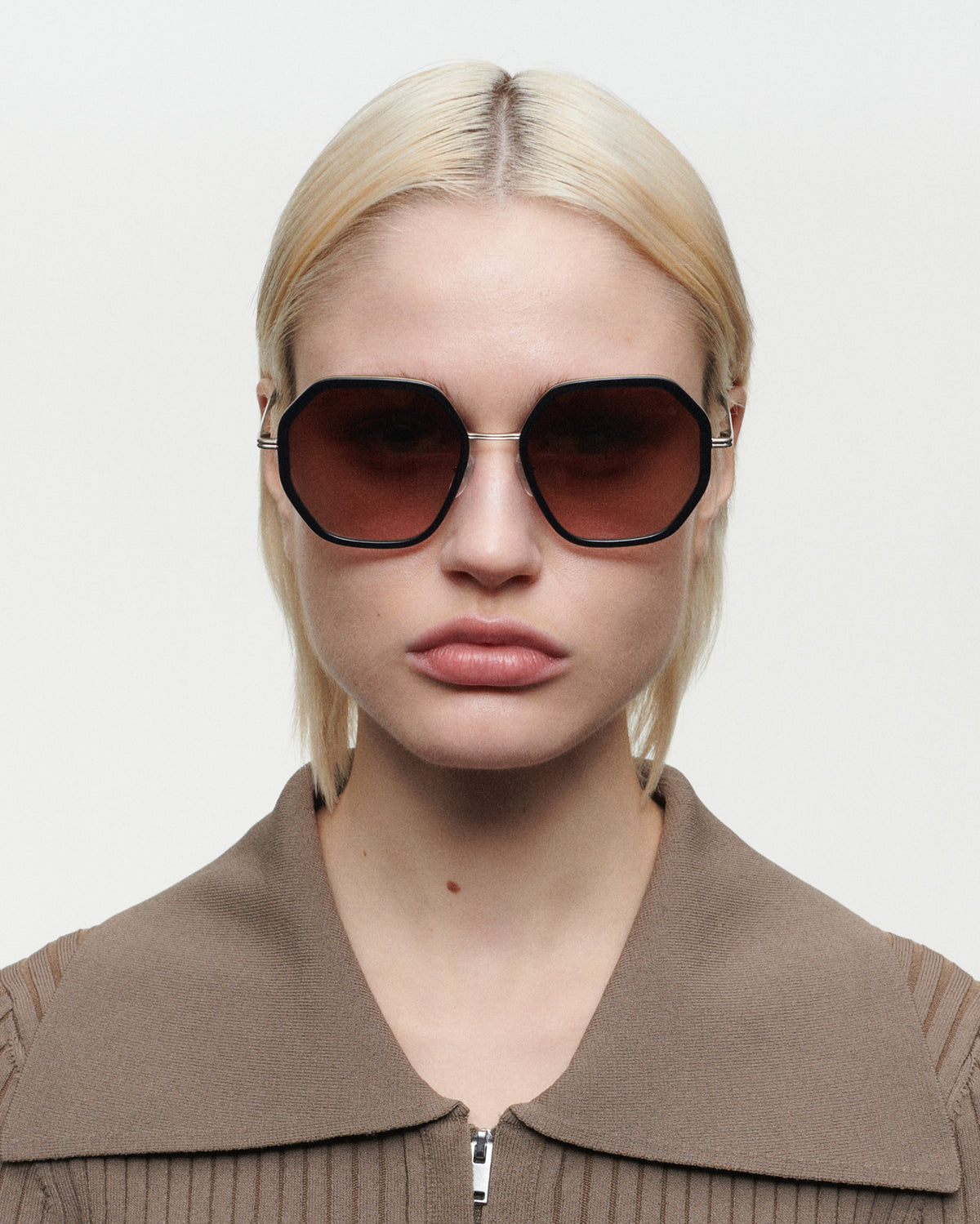 CARMELA: Cuadrada Acetato-Metal Noir sunglasses by GIGI STUDIOS 699