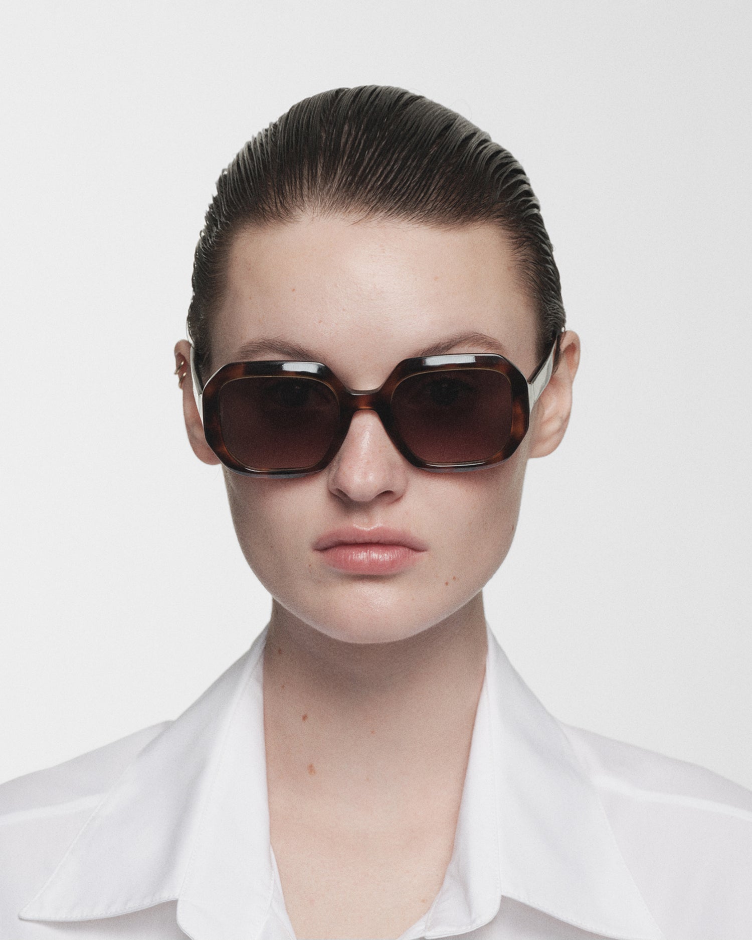 LARISA: Cuadrada Acetato Havana sunglasses by GIGI STUDIOS 867