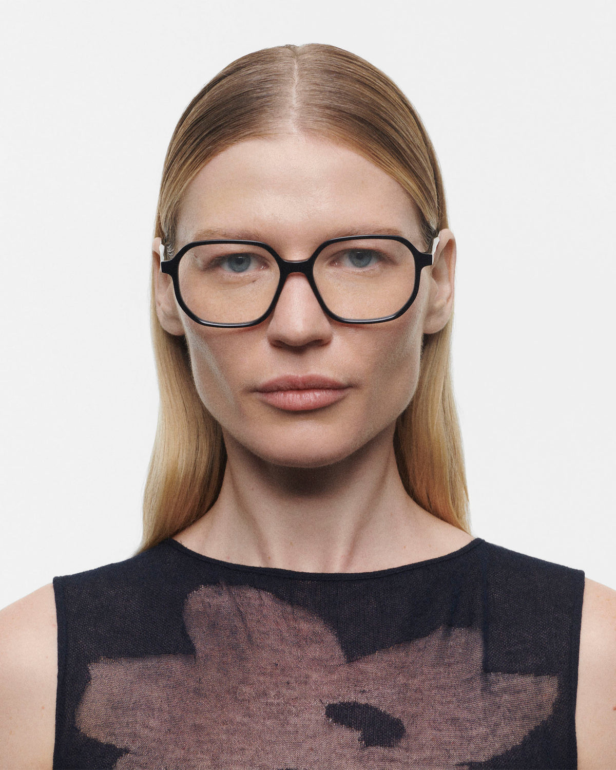 MONIKA: Geométricas Acetato Noir optical glasses by GIGI STUDIOS 3991