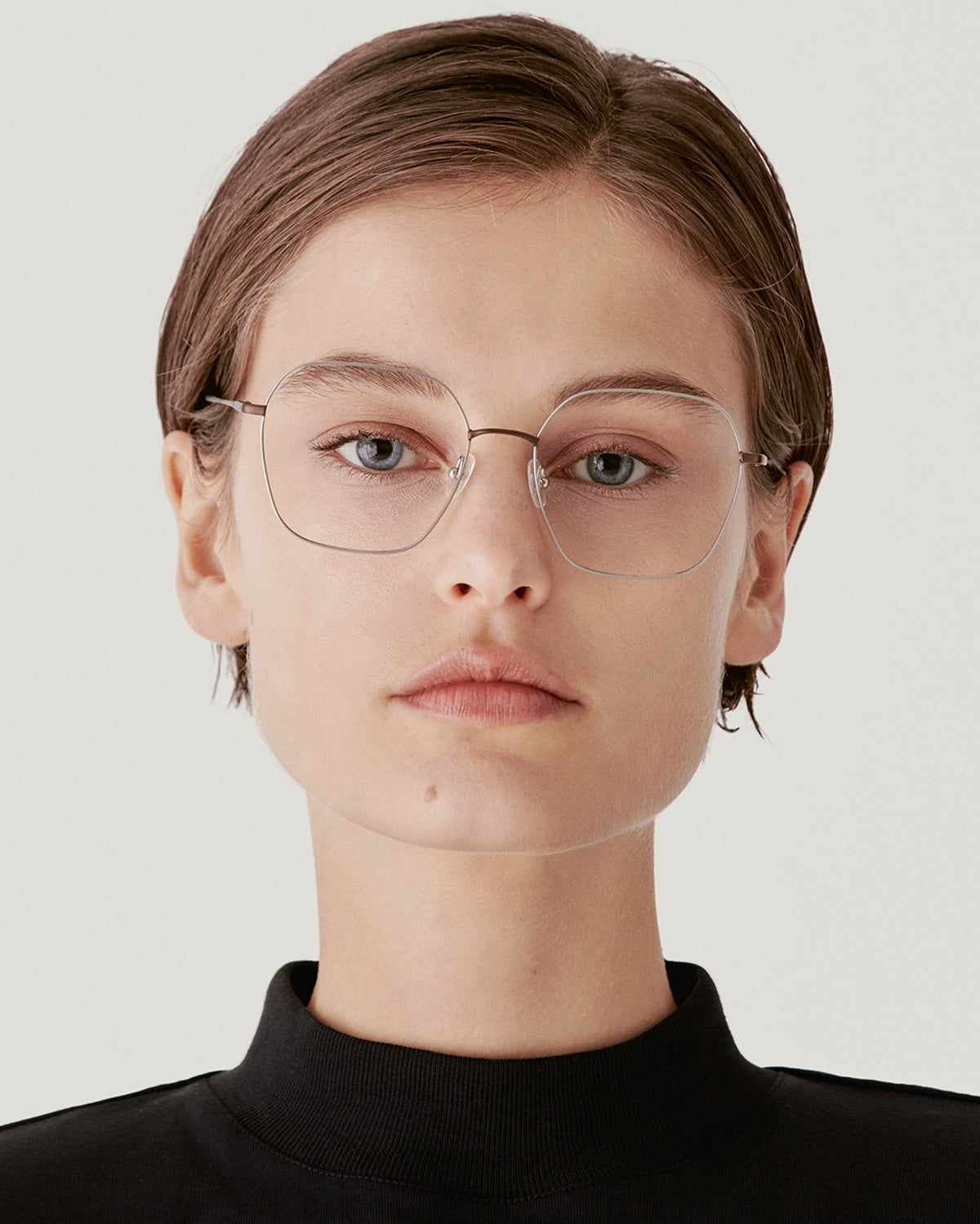 AVERY: Cuadrada Titanio Dark Silver optical glasses by GIGI STUDIOS 1427