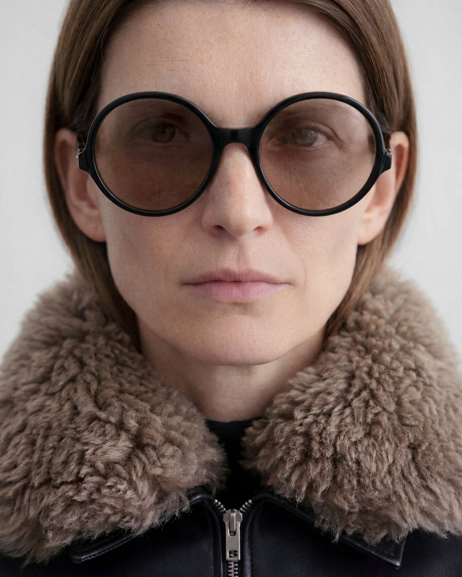 VARINA: Redondas Acetato Noir sunglasses by GIGI STUDIOS 14242