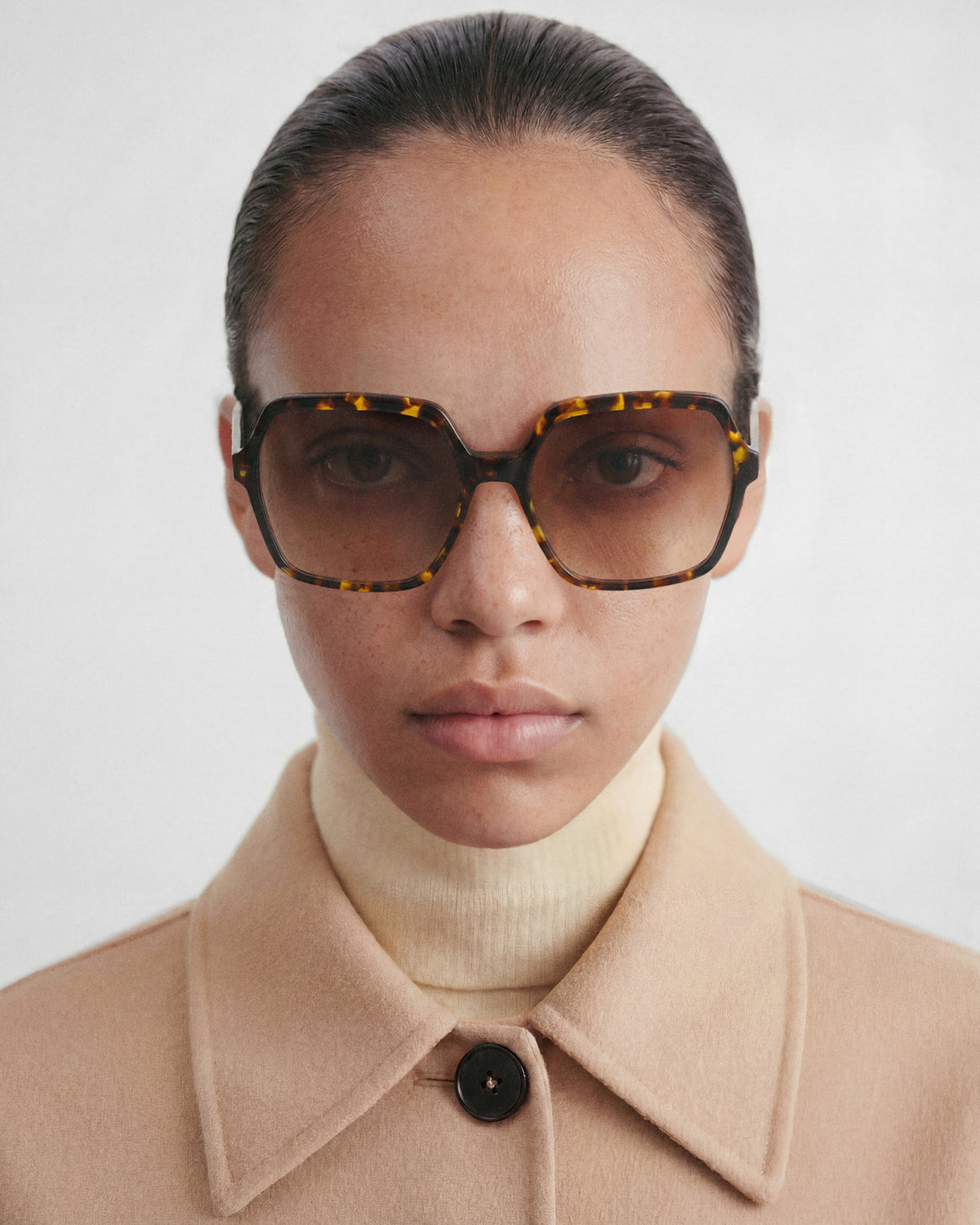 LIE: Cuadrada Acetato Havana sunglasses by GIGI STUDIOS 14255