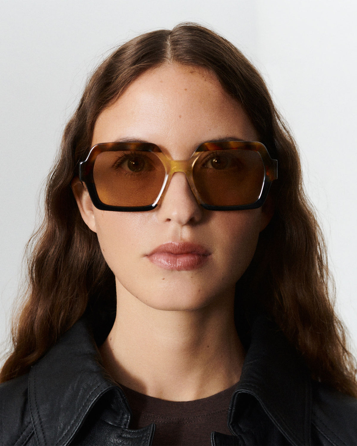 SOLEIL: Cuadrada Acetato Jaune sunglasses by GIGI STUDIOS 353