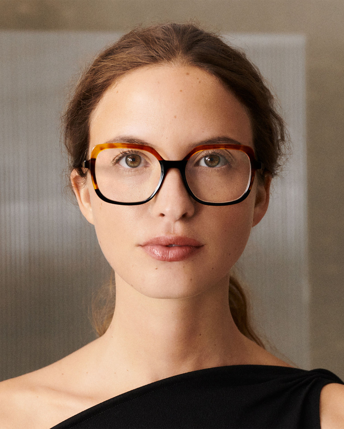 CELIA: Cuadrada Acetato Noir optical glasses by GIGI STUDIOS 562